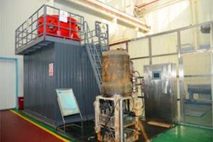 Large high pressure vessel imitating deep water condition